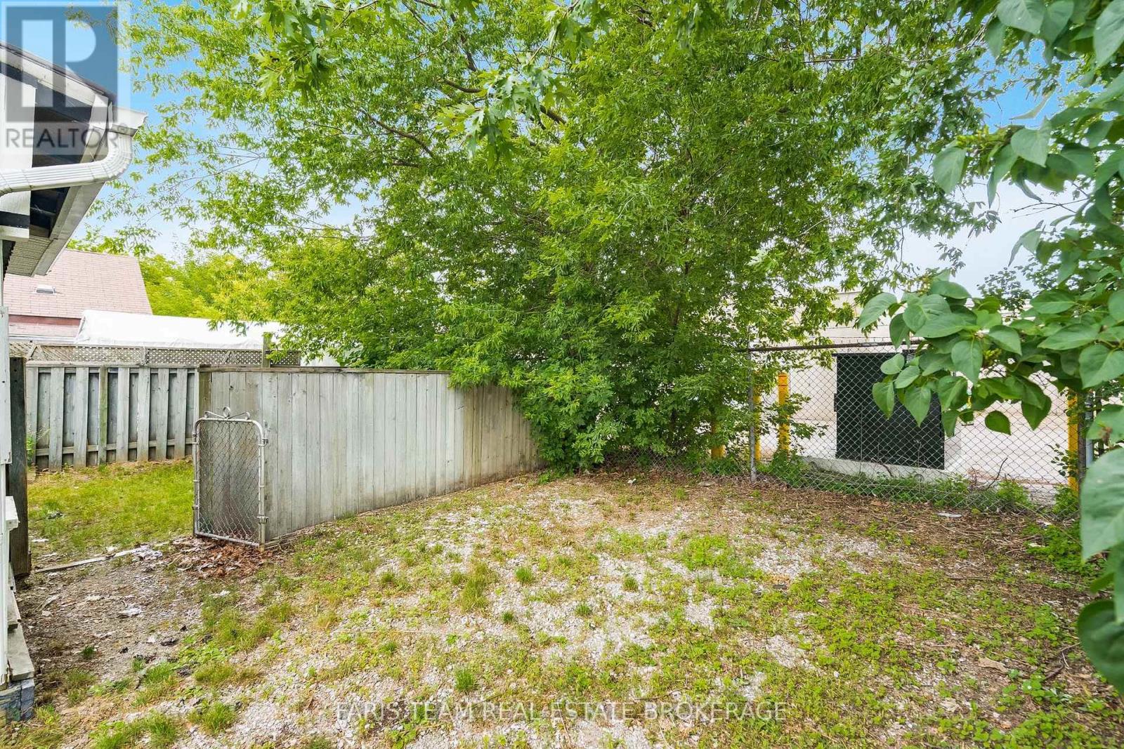 5 Robert Street, Barrie, Ontario  L4N 3H2 - Photo 21 - S13552676