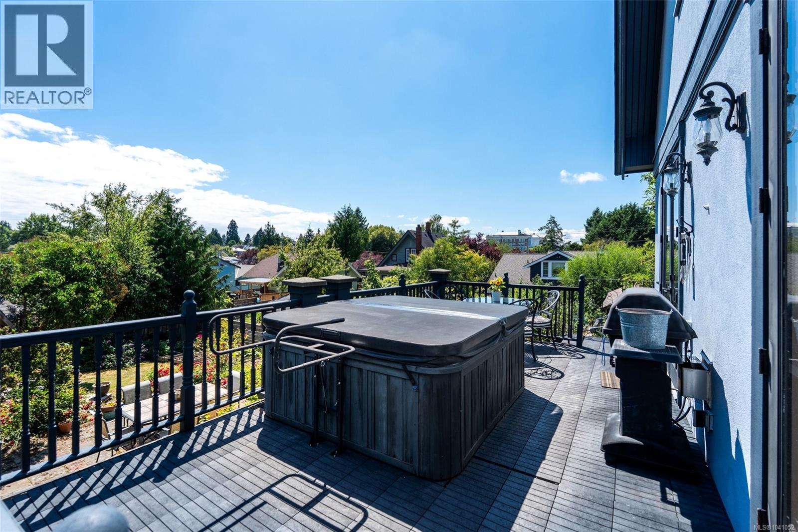 1415 Gladstone Ave, Victoria, British Columbia  V8R 1S2 - Photo 25 - 1041052