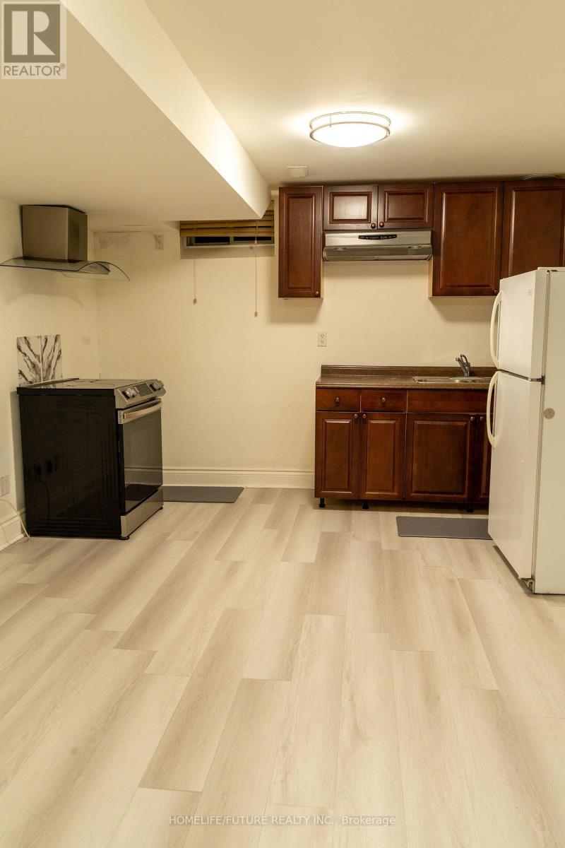 620 Madame Street, Mississauga, Ontario  L5W 1G6 - Photo 35 - W13552640