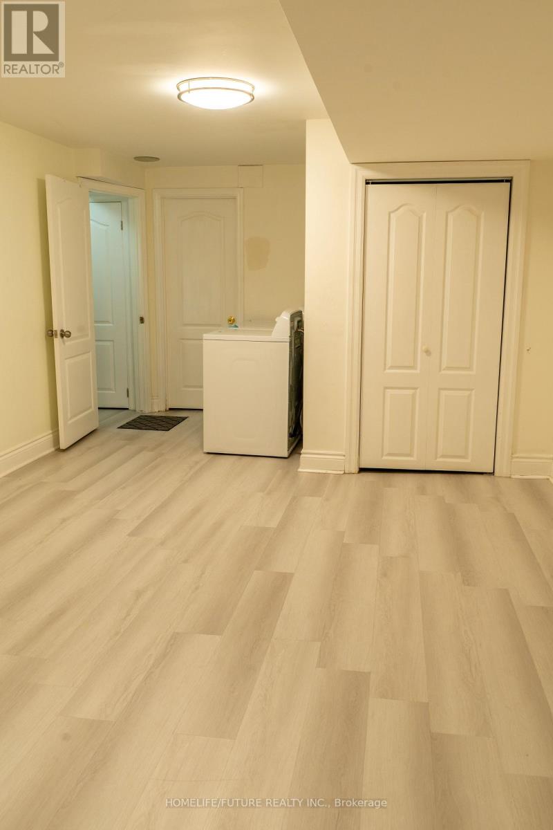 620 Madame Street, Mississauga, Ontario  L5W 1G6 - Photo 37 - W13552640