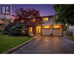 38 KENNINGHALL BOULEVARD, Mississauga, Ontario