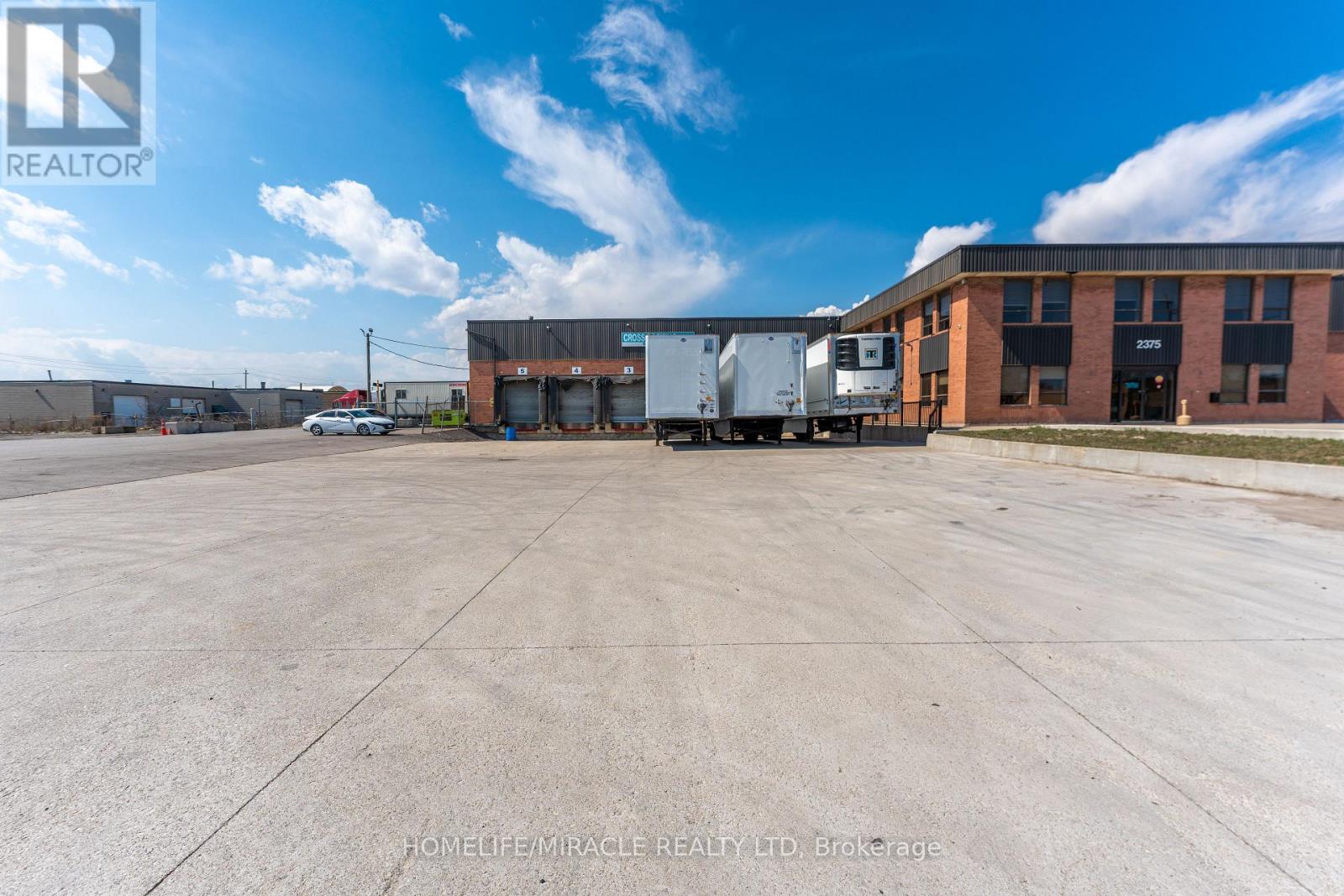 2375 Lucknow Drive, Mississauga, Ontario  L5S 1H9 - Photo 3 - W13552656