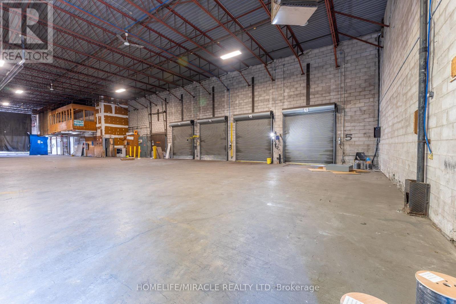 2375 Lucknow Drive, Mississauga, Ontario  L5S 1H9 - Photo 4 - W13552656