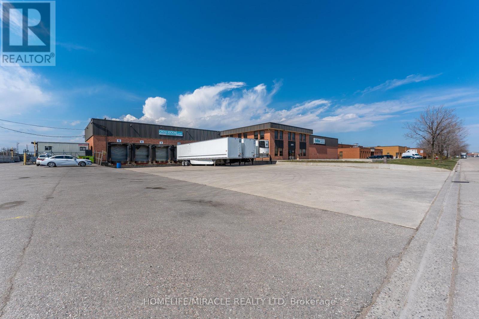 2375 Lucknow Drive, Mississauga, Ontario  L5S 1H9 - Photo 7 - W13552656