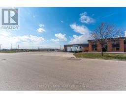 2375 LUCKNOW DRIVE, Mississauga, Ontario