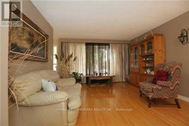 1256 Falgarwood Drive, Oakville, Ontario  L6H 2L6 - Photo 5 - W13552666