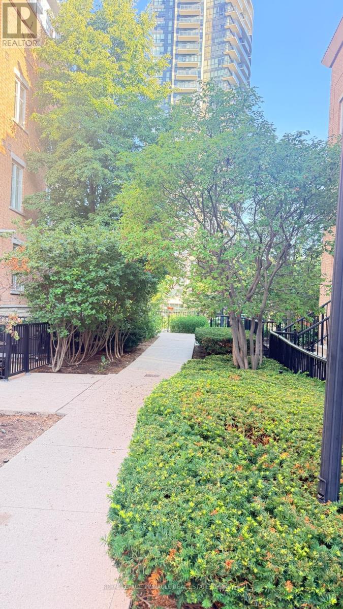 210 - 26 Western Battery Road, Toronto, Ontario  M6K 3P1 - Photo 20 - C13463270