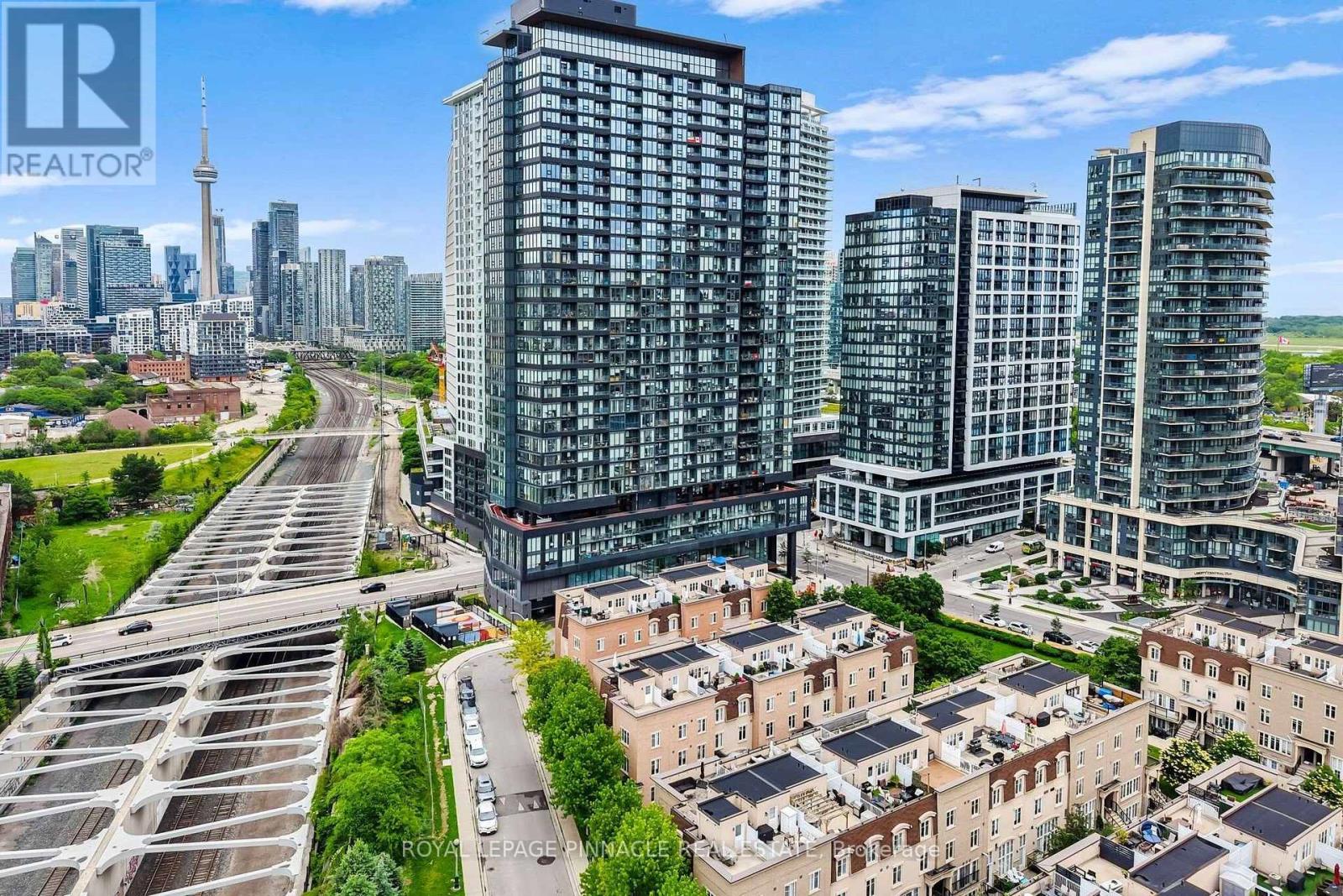 210 - 26 Western Battery Road, Toronto, Ontario  M6K 3P1 - Photo 23 - C13463270