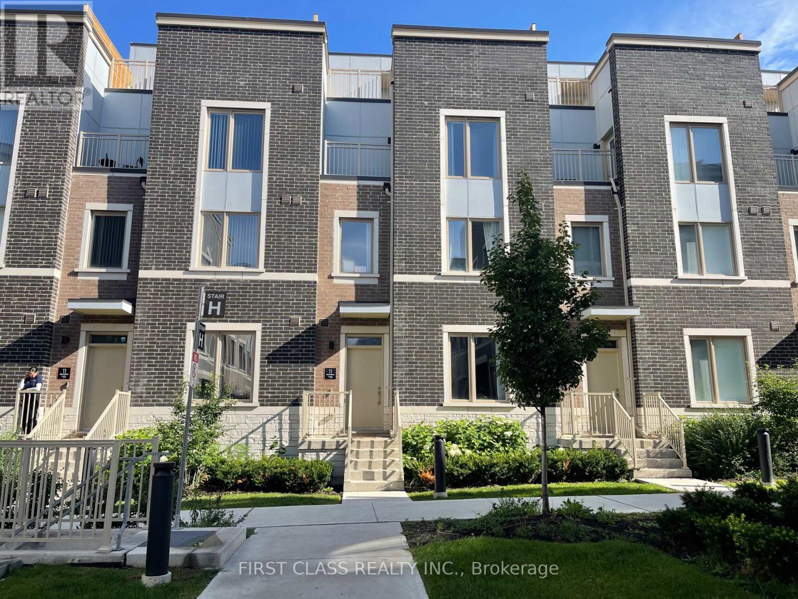 138 - 11 ALMOND BLOSSOM MEWS, Vaughan, Ontario
