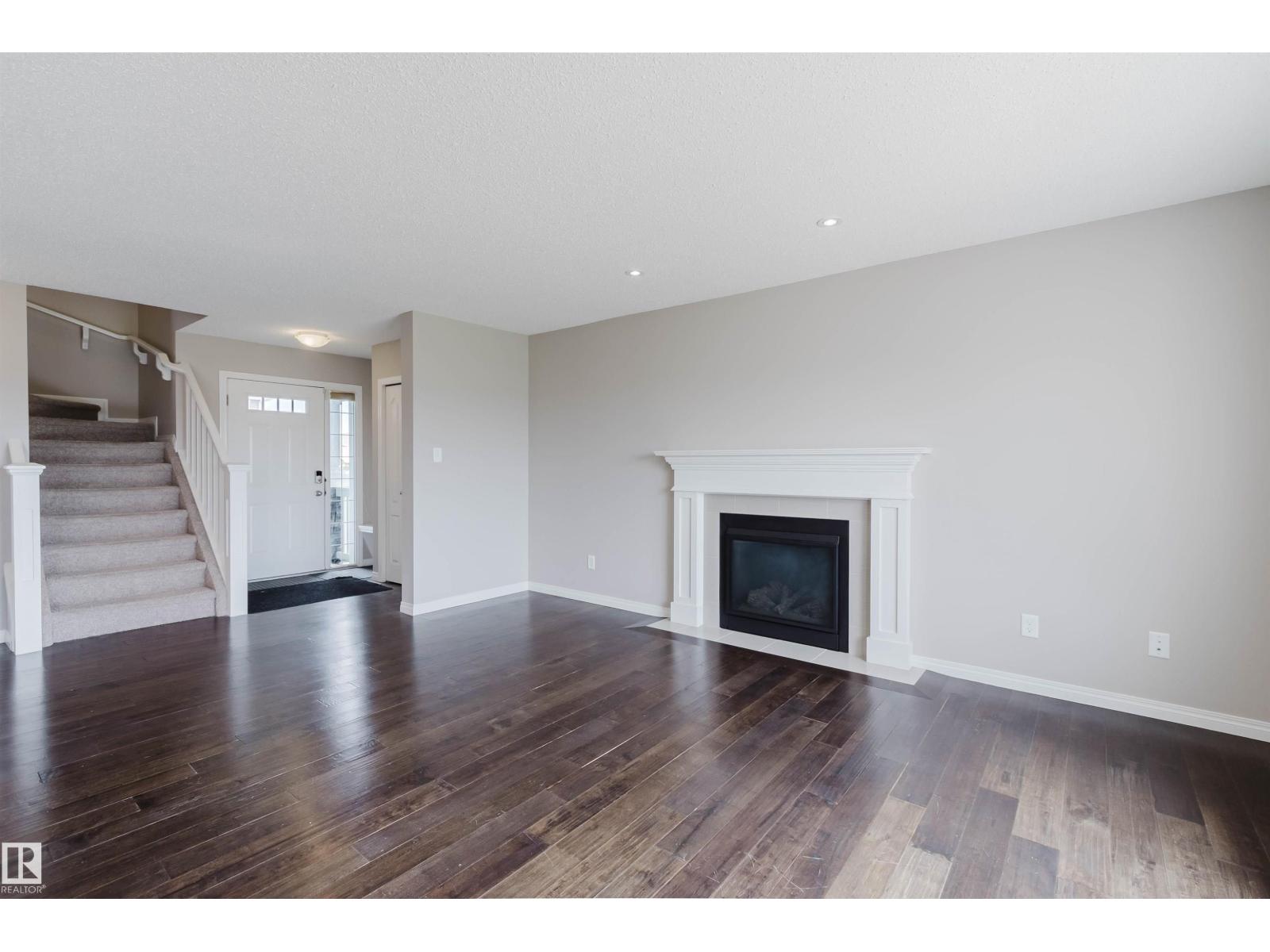 16627 18 Av SW, Edmonton, Alberta  T6W 3C5 - Photo 4 - E4498372