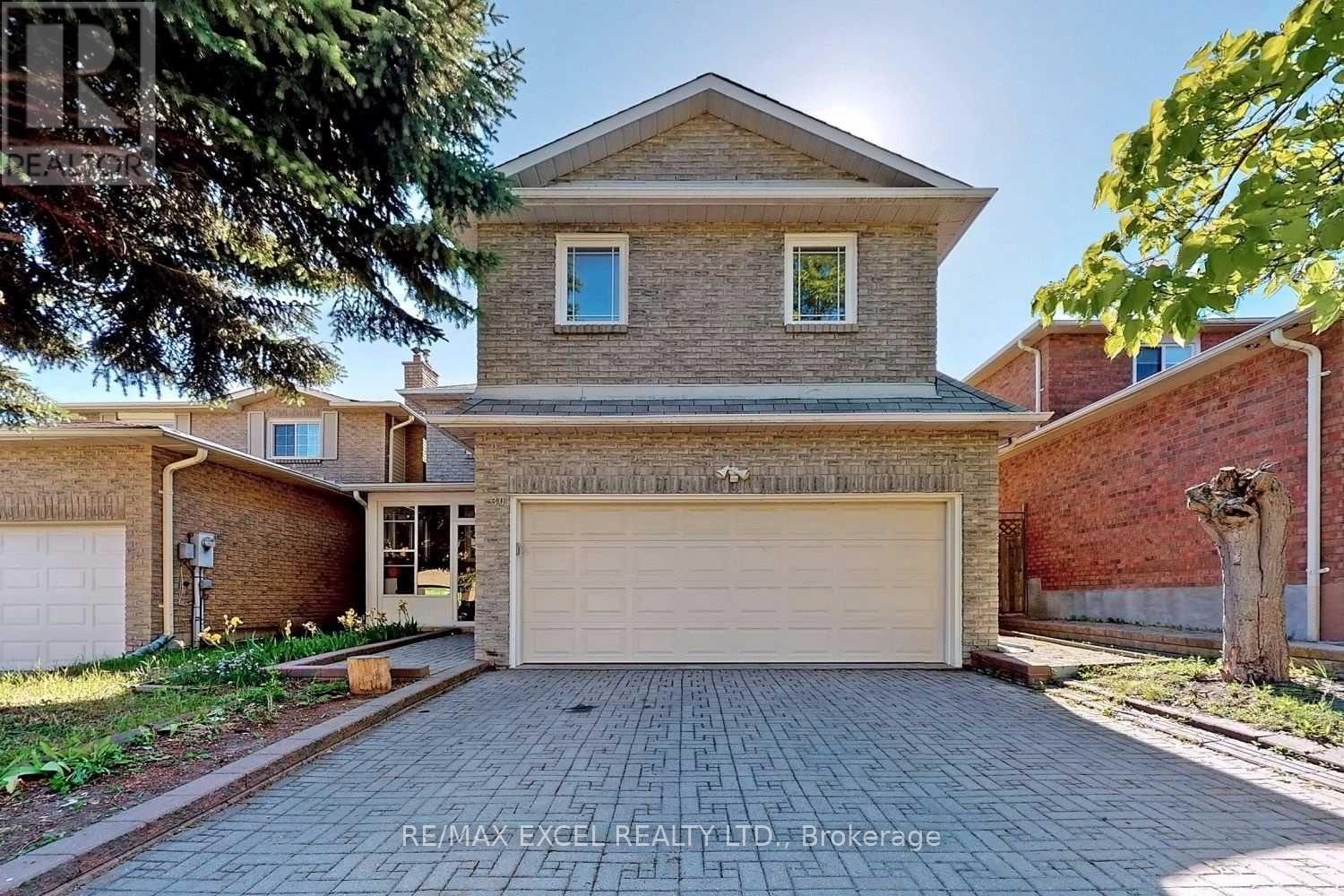 30 MARION CRESCENT, Markham (Raymerville)