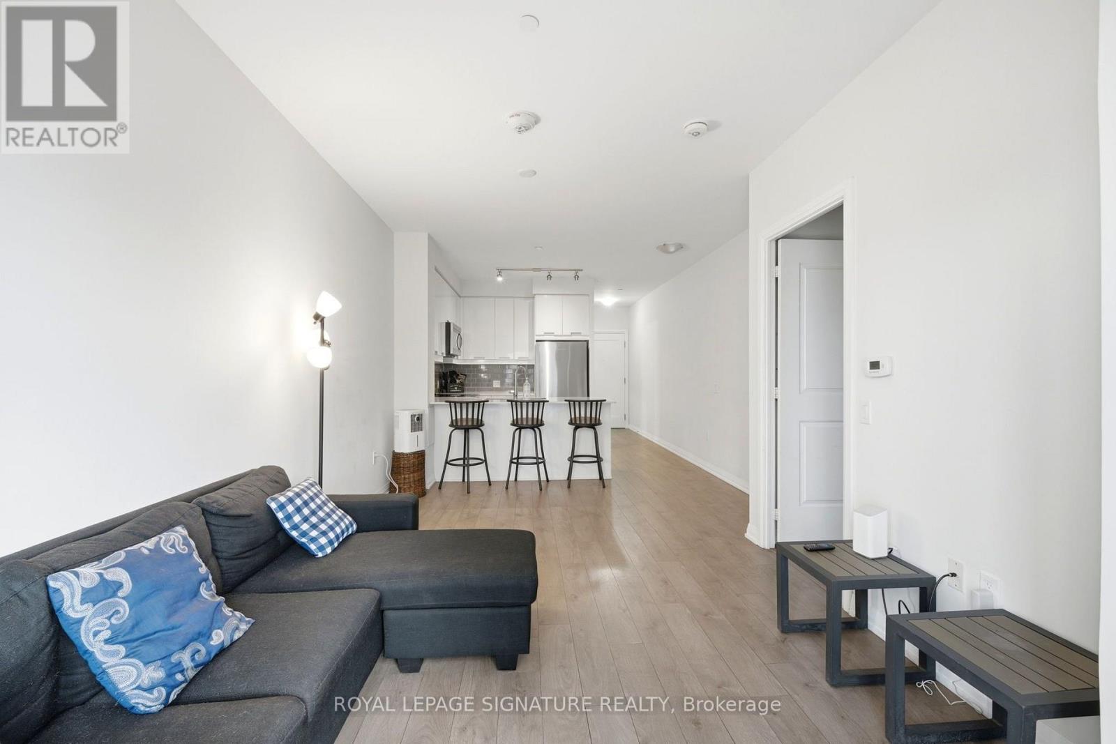 212 - 65 Watergarden Drive, Mississauga, Ontario  L5R 0G8 - Photo 10 - W13552736