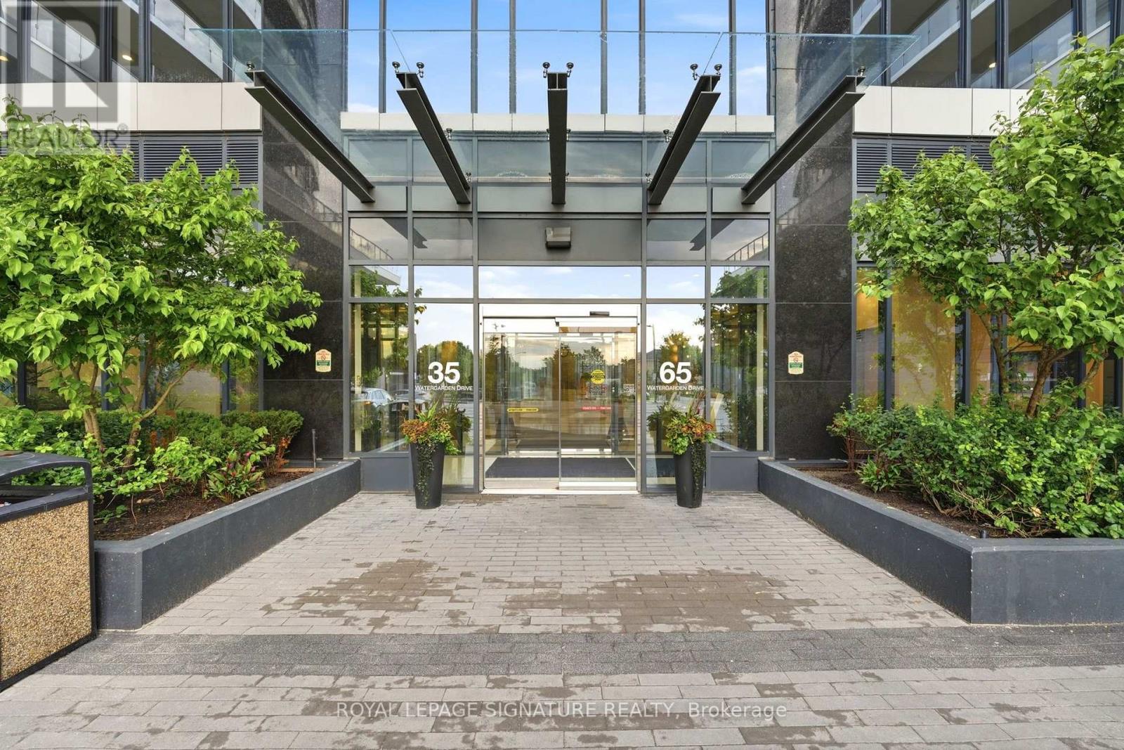 212 - 65 Watergarden Drive, Mississauga, Ontario  L5R 0G8 - Photo 2 - W13552736