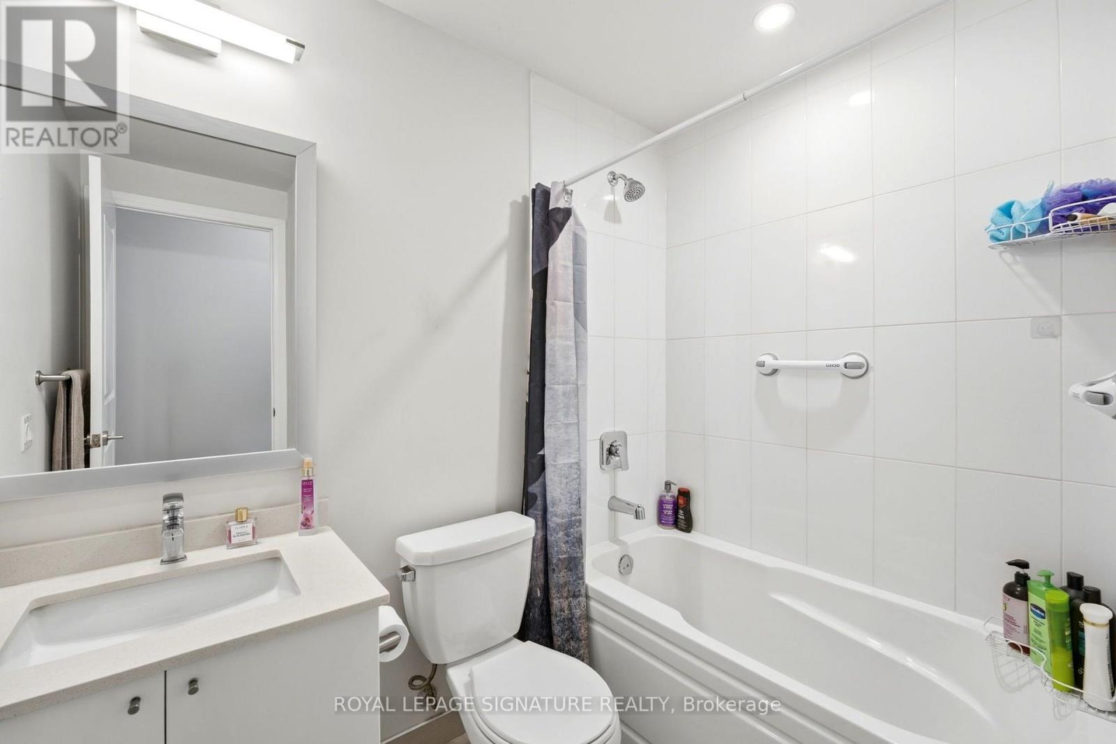 212 - 65 Watergarden Drive, Mississauga, Ontario  L5R 0G8 - Photo 20 - W13552736