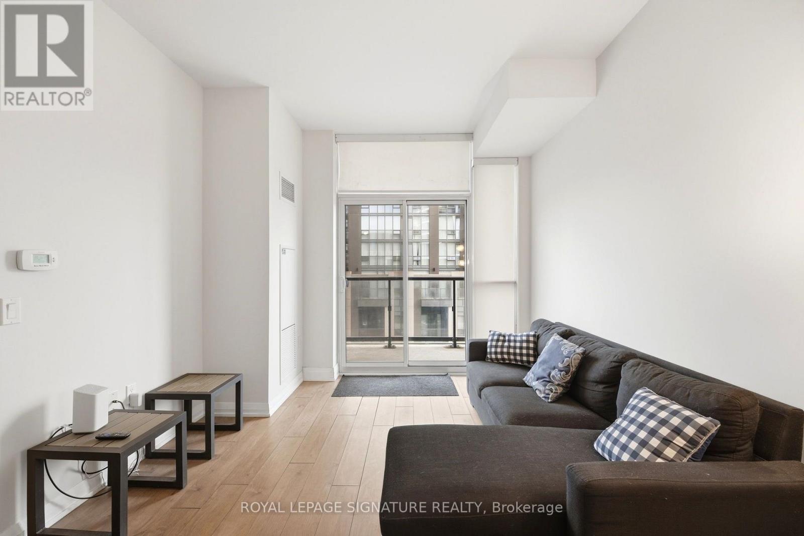 212 - 65 Watergarden Drive, Mississauga, Ontario  L5R 0G8 - Photo 7 - W13552736