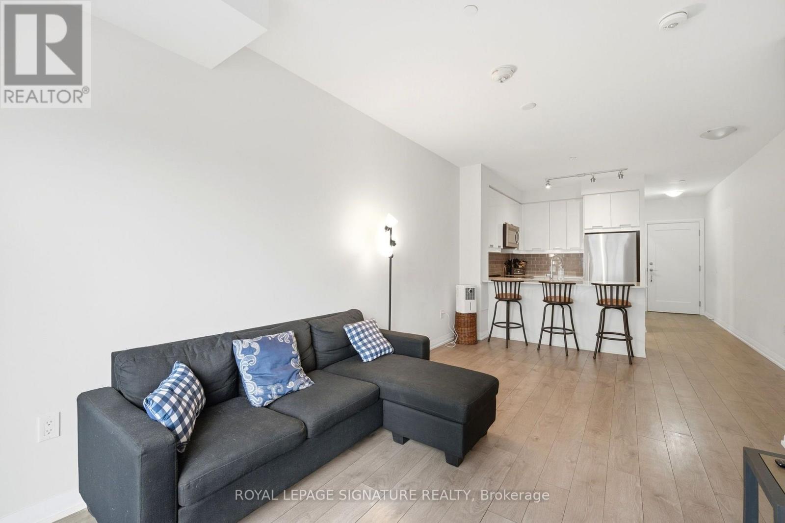 212 - 65 Watergarden Drive, Mississauga, Ontario  L5R 0G8 - Photo 8 - W13552736