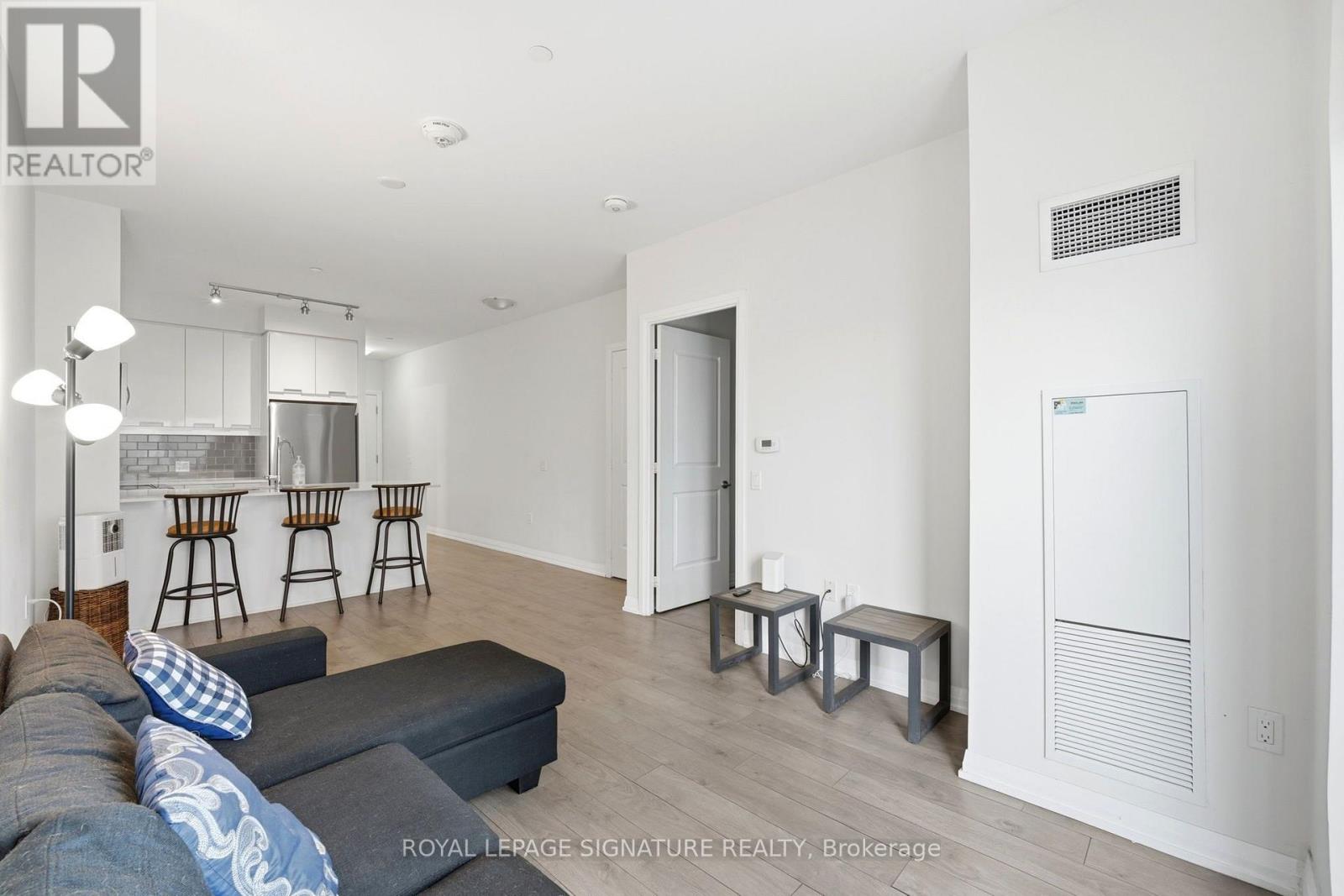 212 - 65 Watergarden Drive, Mississauga, Ontario  L5R 0G8 - Photo 9 - W13552736