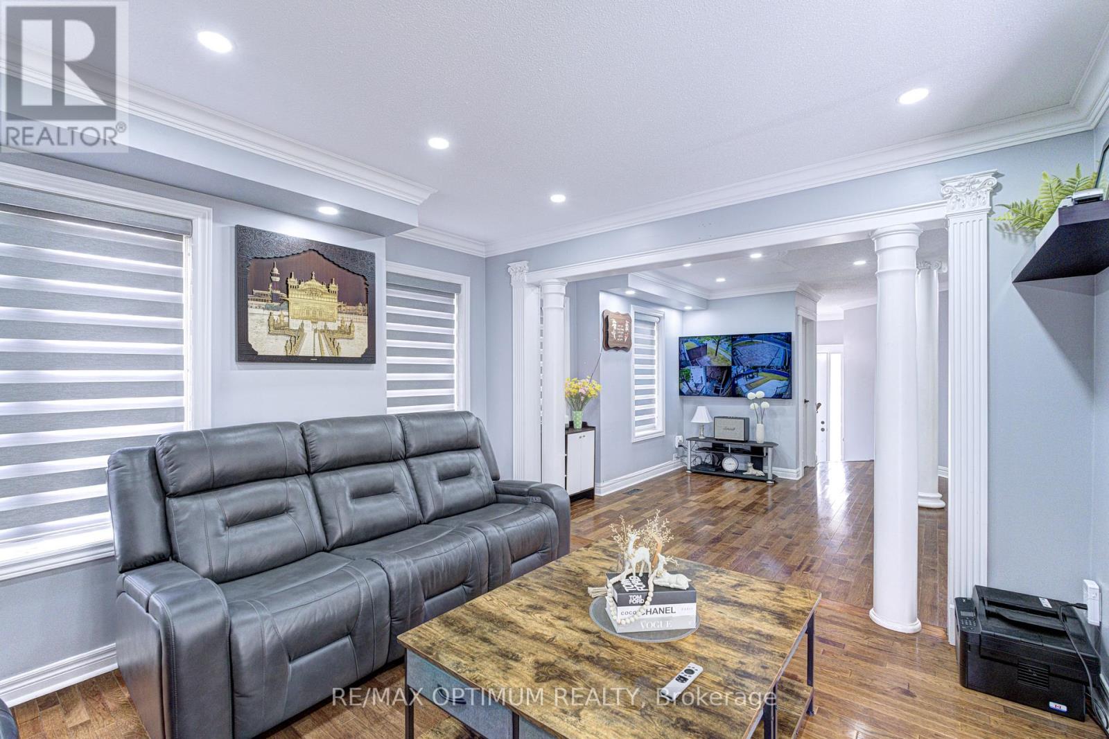 54 Bramoak Crescent, Brampton (Northwest Sandalwood Parkway), Ontario  L7A 1T6 - Photo 12 - W13552750