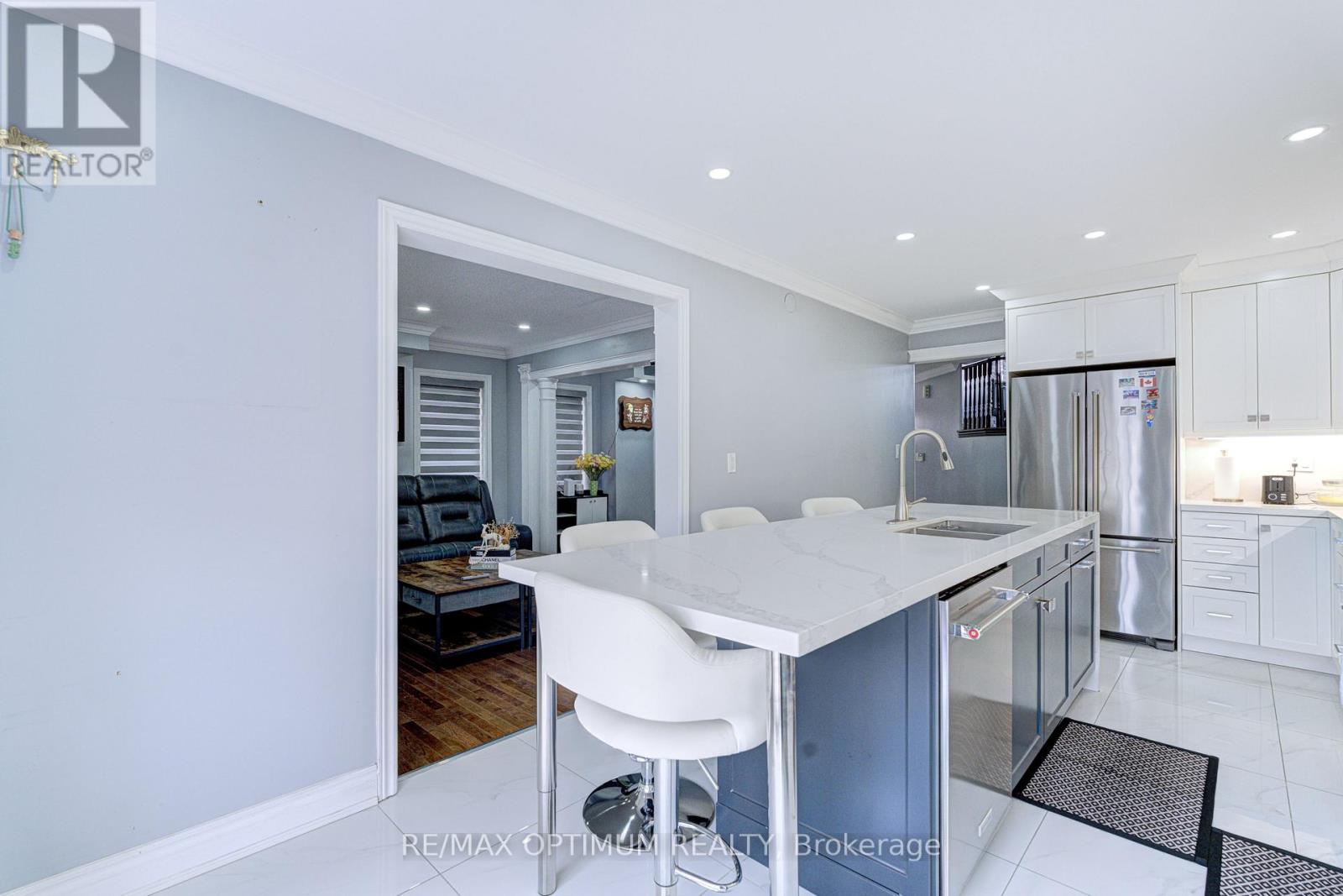 54 Bramoak Crescent, Brampton (Northwest Sandalwood Parkway), Ontario  L7A 1T6 - Photo 16 - W13552750