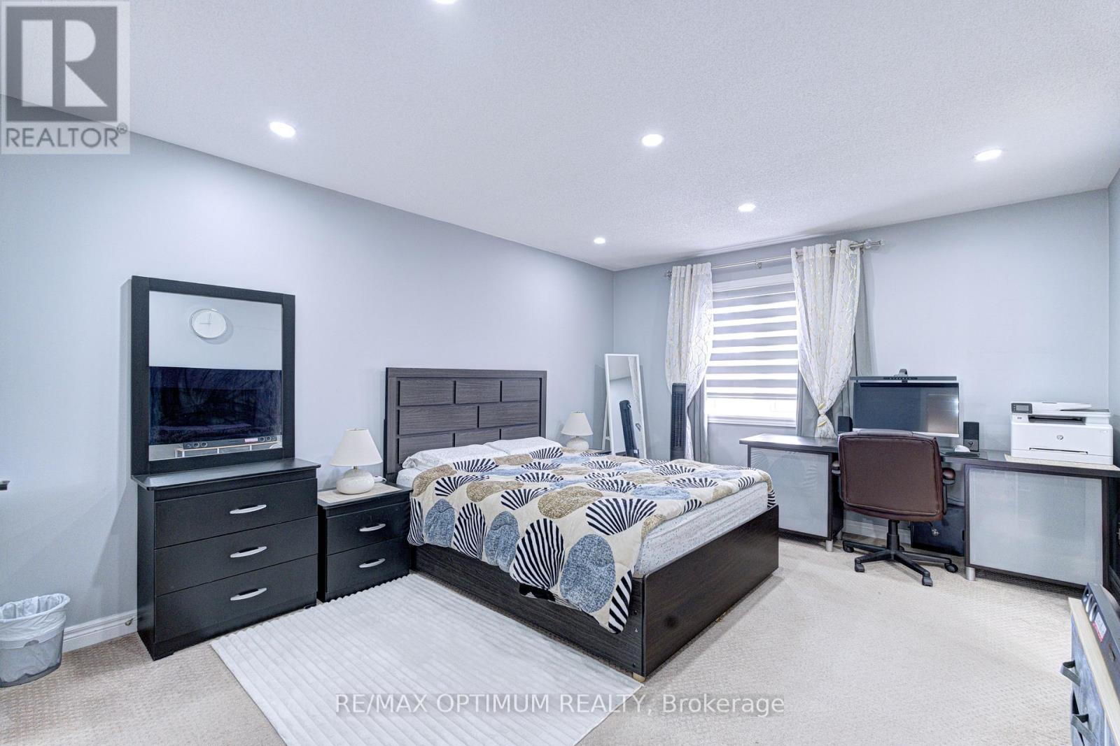 54 Bramoak Crescent, Brampton (Northwest Sandalwood Parkway), Ontario  L7A 1T6 - Photo 21 - W13552750