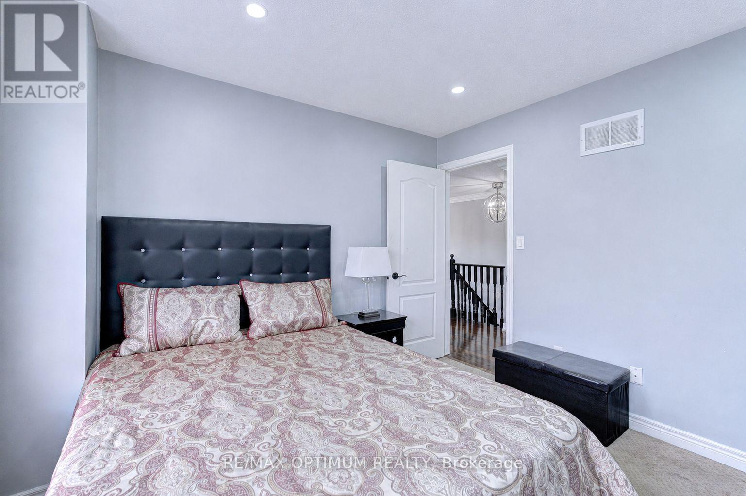 54 Bramoak Crescent, Brampton (Northwest Sandalwood Parkway), Ontario  L7A 1T6 - Photo 26 - W13552750