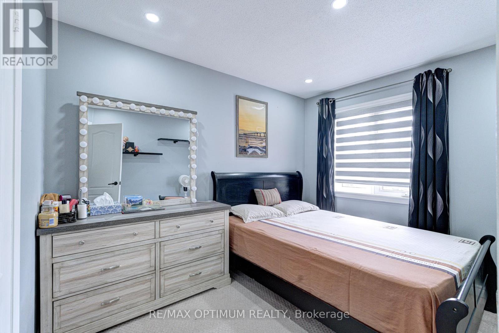 54 Bramoak Crescent, Brampton (Northwest Sandalwood Parkway), Ontario  L7A 1T6 - Photo 28 - W13552750