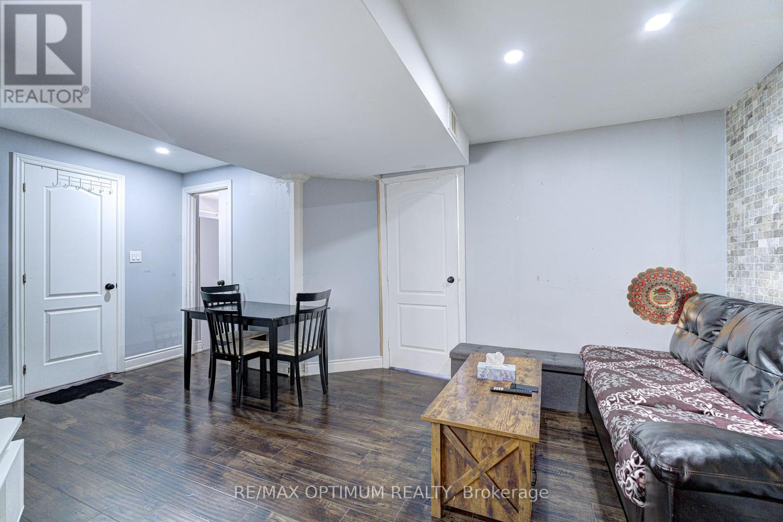 54 Bramoak Crescent, Brampton (Northwest Sandalwood Parkway), Ontario  L7A 1T6 - Photo 33 - W13552750