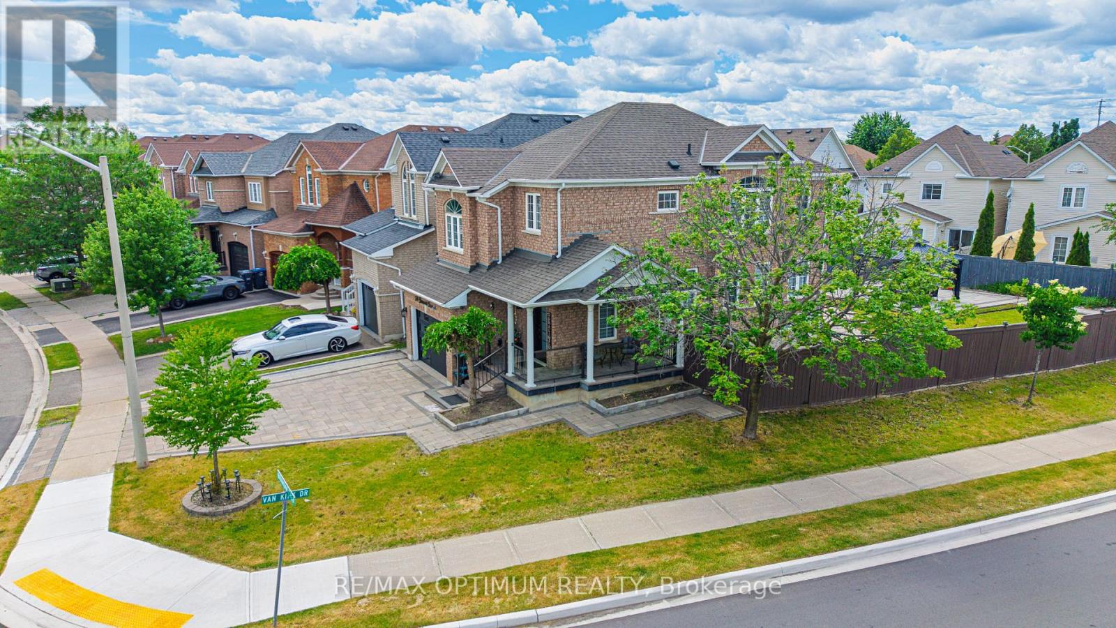 54 Bramoak Crescent, Brampton (Northwest Sandalwood Parkway), Ontario  L7A 1T6 - Photo 43 - W13552750