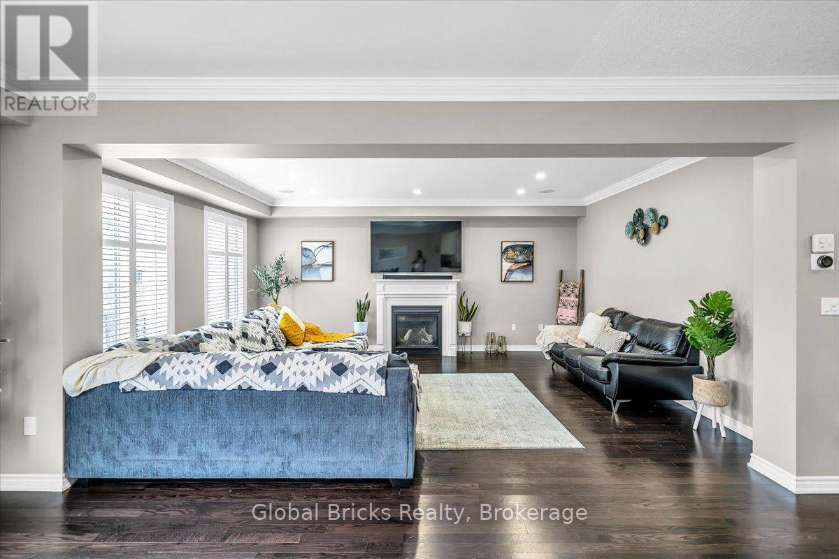47 Holyrod Drive, Clarington, Ontario  L1E 0G4 - Photo 15 - E13551782