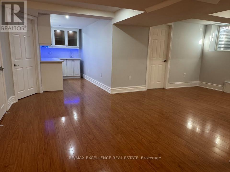3262 Crimson King Circle, Mississauga, Ontario L5N 8M8 - Photo 6 - W13538012