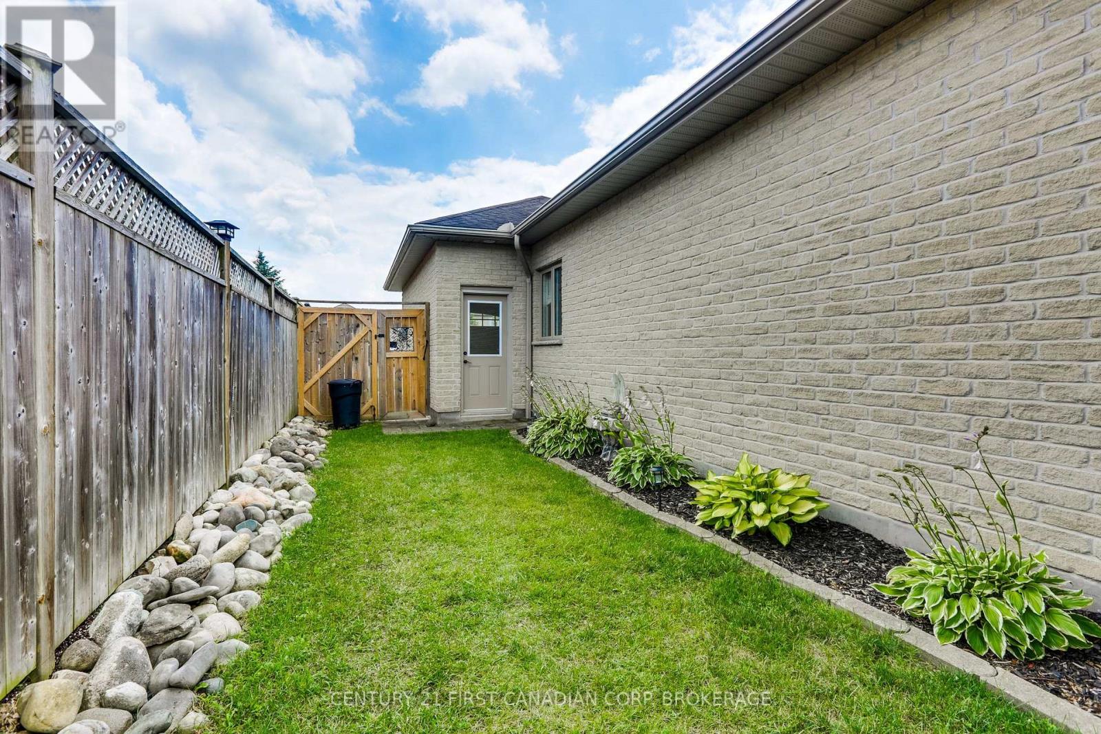 76 Sloan Drive, Zorra, Ontario  N0M 2M0 - Photo 12 - X13552790