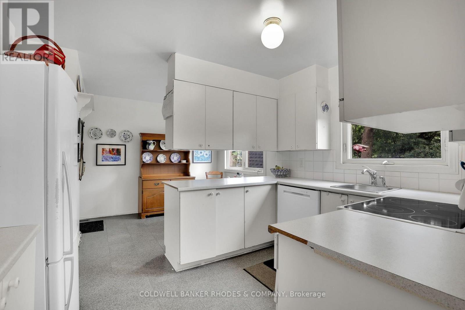 37 Sample Road, Ottawa, Ontario  K1V 9T9 - Photo 9 - X13552866