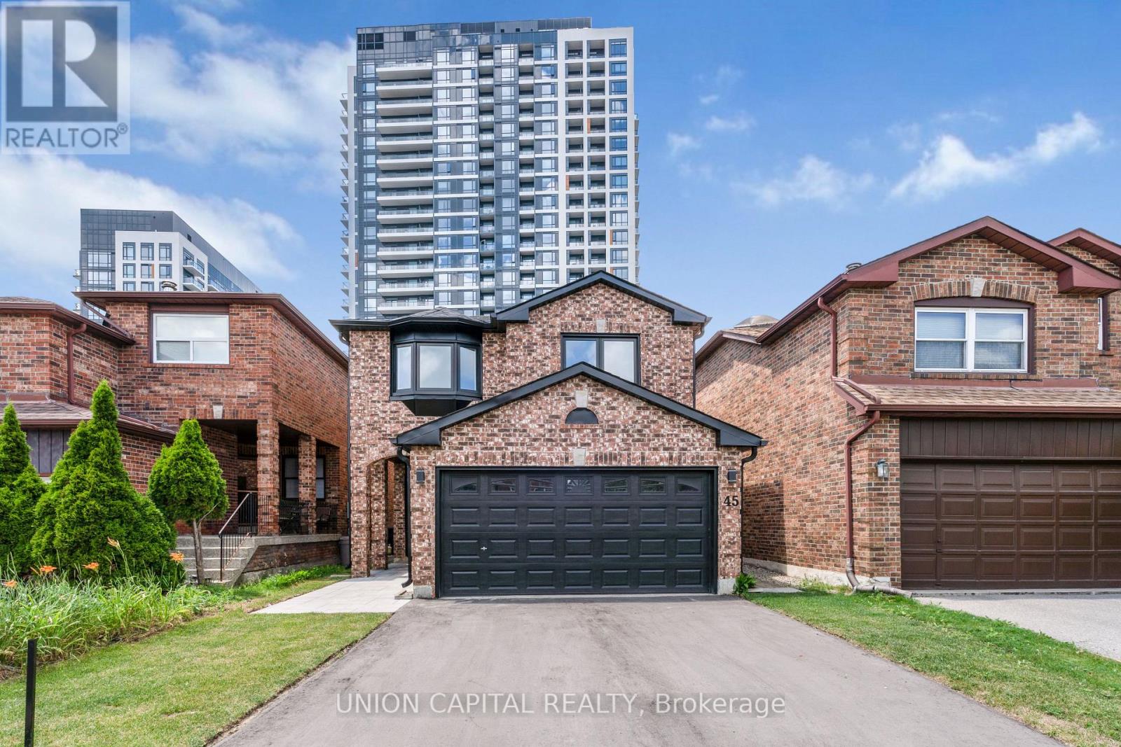 45 Chilmar Crescent, Vaughan, Ontario L4J 6Y5 - Photo 2 - N13552814