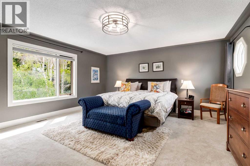 367 Woodbriar Circle SW, Calgary, Alberta  T2W 6A4 - Photo 26 - A2328159