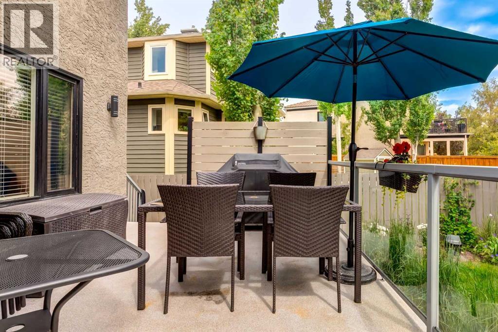 367 Woodbriar Circle SW, Calgary, Alberta  T2W 6A4 - Photo 48 - A2328159