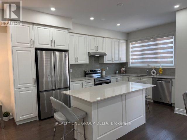 6 Quinton (Upper Level) Ridge, Brampton, Ontario L6Y 0E3 - Photo 5 - W13546444