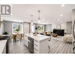 86 CARLYLE DRIVE, Kitchener, Ontario