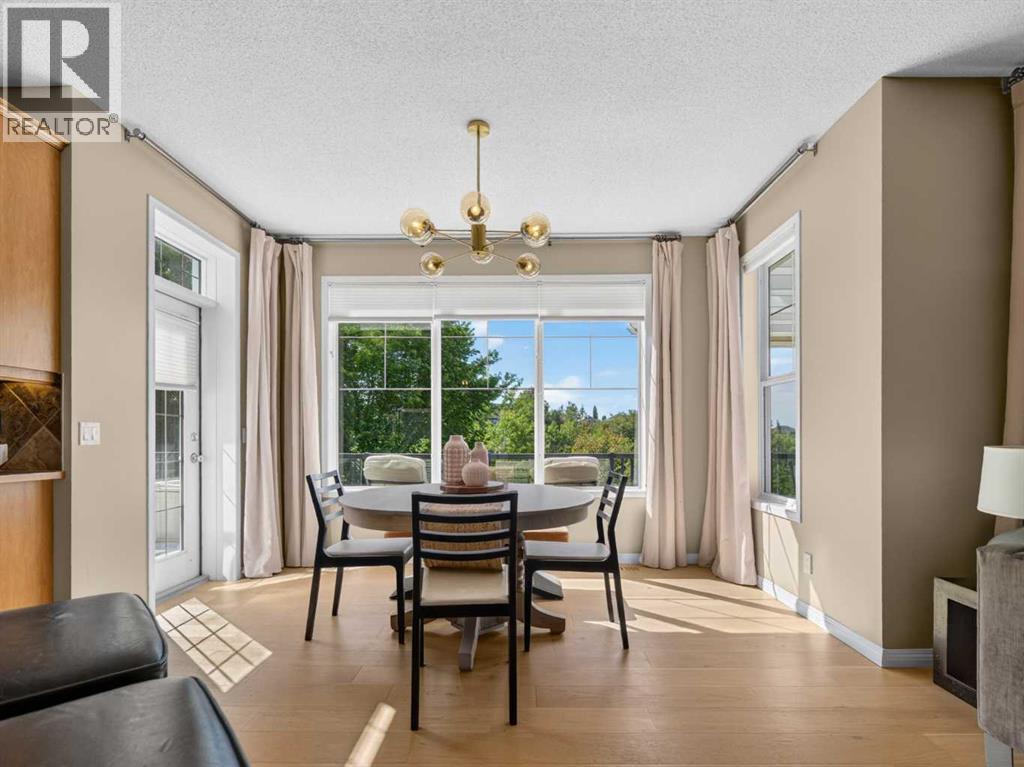 124 Valley Creek Crescent NW, Calgary, Alberta  T3B 5V3 - Photo 13 - A2325536