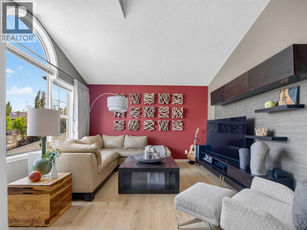 124 Valley Creek Crescent NW, Calgary, Alberta  T3B 5V3 - Photo 30 - A2325536