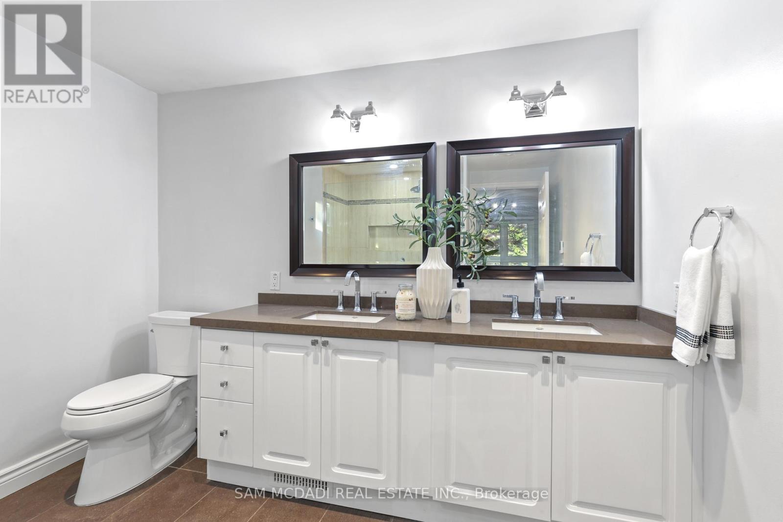 38 Kenninghall Boulevard, Mississauga, Ontario  L5N 1J4 - Photo 25 - W13552650