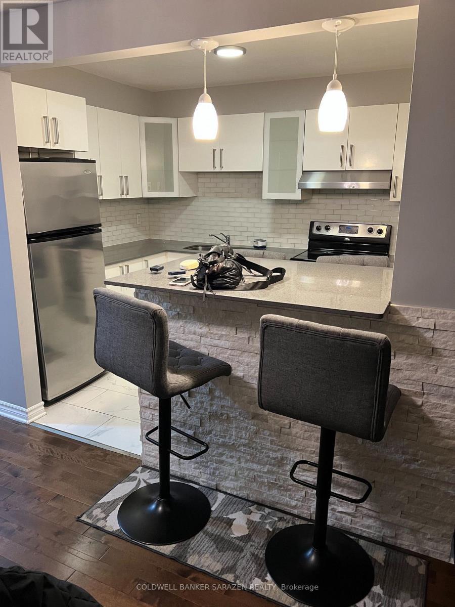 117 Theresa Private, Ottawa, Ontario  K1V 0E7 - Photo 2 - X13538508