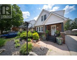 22 BURWELL STREET, Brantford, Ontario