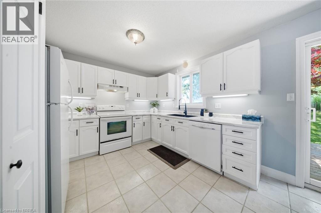 52 Allensgate Drive, Brantford, Ontario  N3V 1C8 - Photo 9 - 40834225