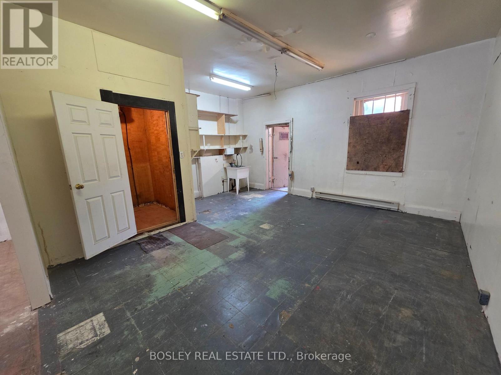 21 St. John's Road, Toronto, Ontario  M6P 1T7 - Photo 14 - W13182314