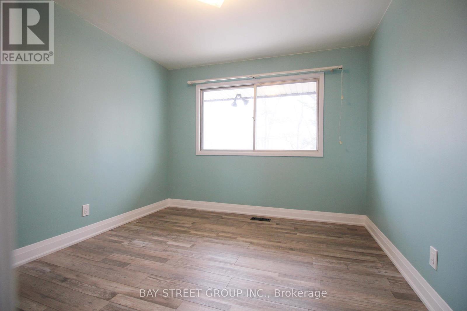 27 Glenbarr Road, St. Catharines, Ontario L2T 1Y2 - Photo 5 - X13522772