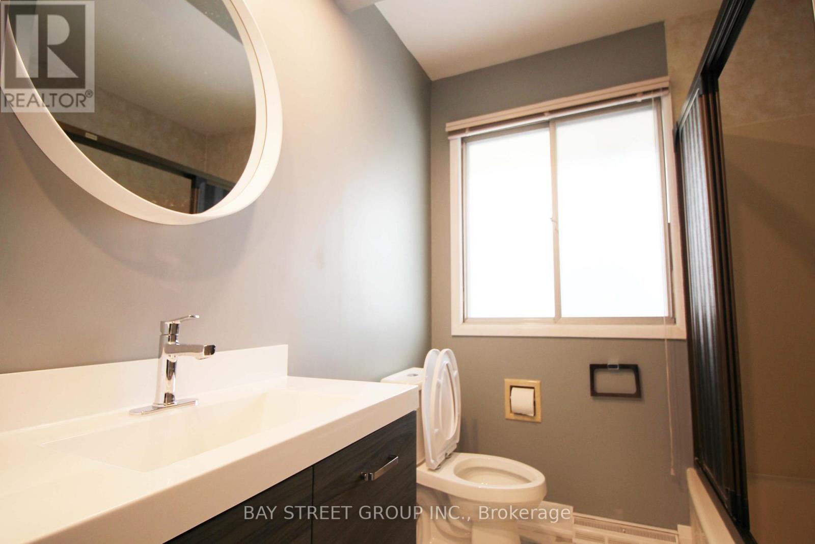 27 Glenbarr Road, St. Catharines, Ontario L2T 1Y2 - Photo 8 - X13522772