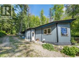 1385 Pass Creek Road, Castlegar, British Columbia