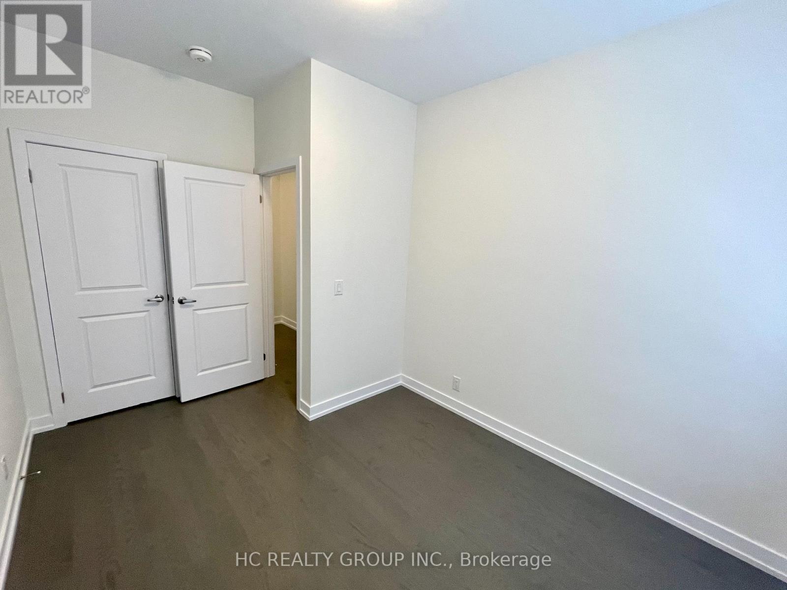 24 Guardhouse Crescent, Markham, Ontario L6C 3J8 - Photo 5 - N13552996