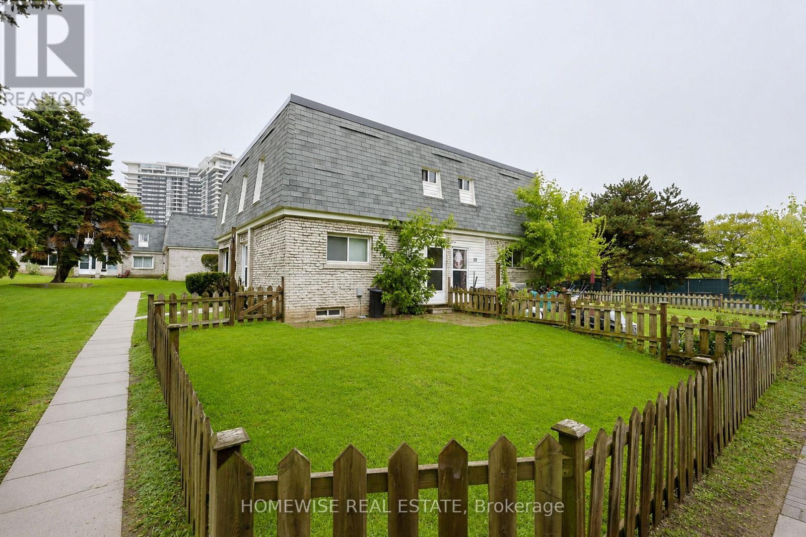 33 - 1350 Winding Trail, Mississauga, Ontario  L4Y 2T8 - Photo 37 - W13552934
