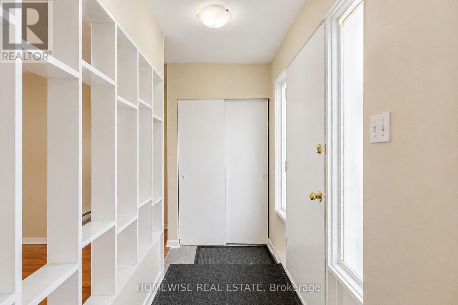 33 - 1350 Winding Trail, Mississauga, Ontario  L4Y 2T8 - Photo 4 - W13552934